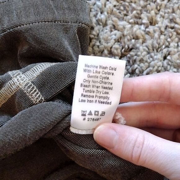 Coldwater Creek Women's Size Medium Stretchy Taupe Button up Jacket with Hoodie - Picture 12 of 13